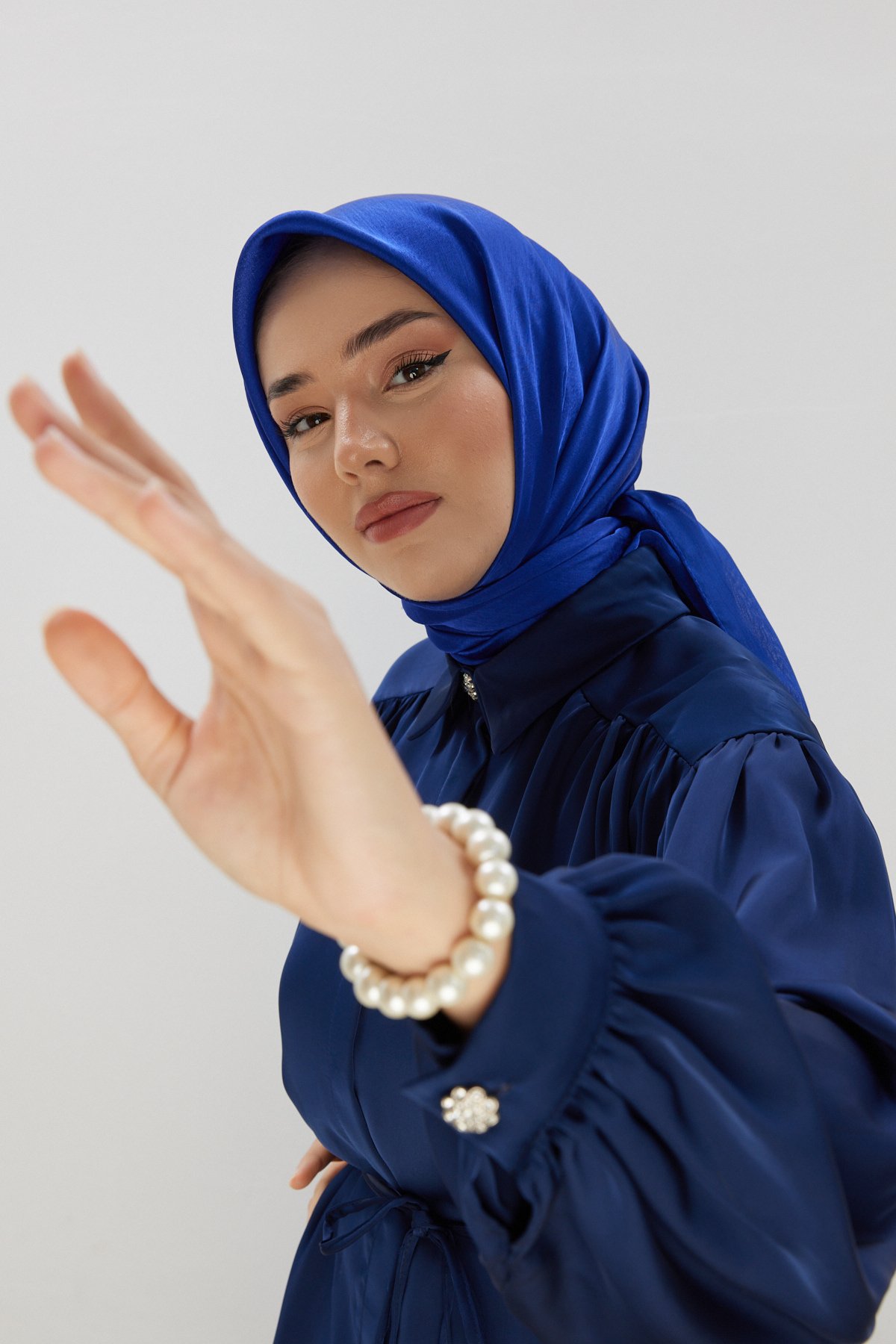 Jan Jan Eşarp - Parlement