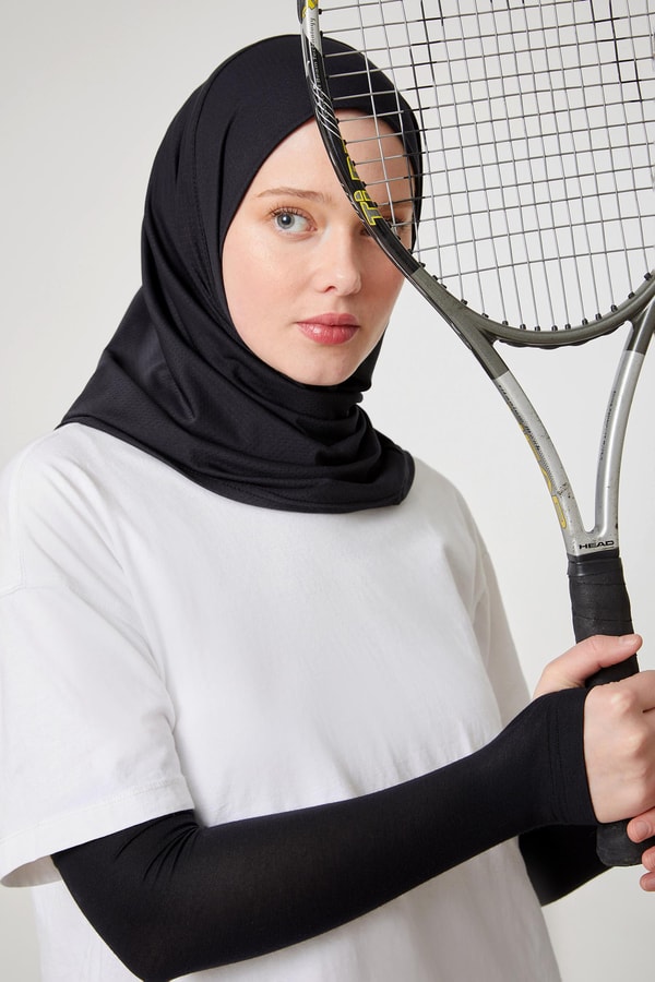 Siyah Parmak Geçirmeli Kolluk - Siyah