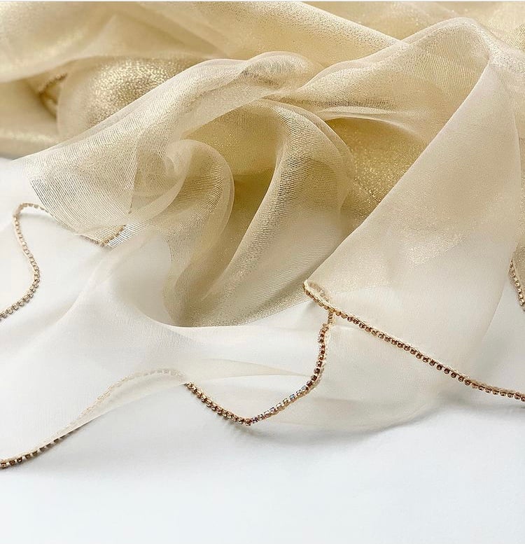 İpek Kenarı Taşlı Şal - Dore