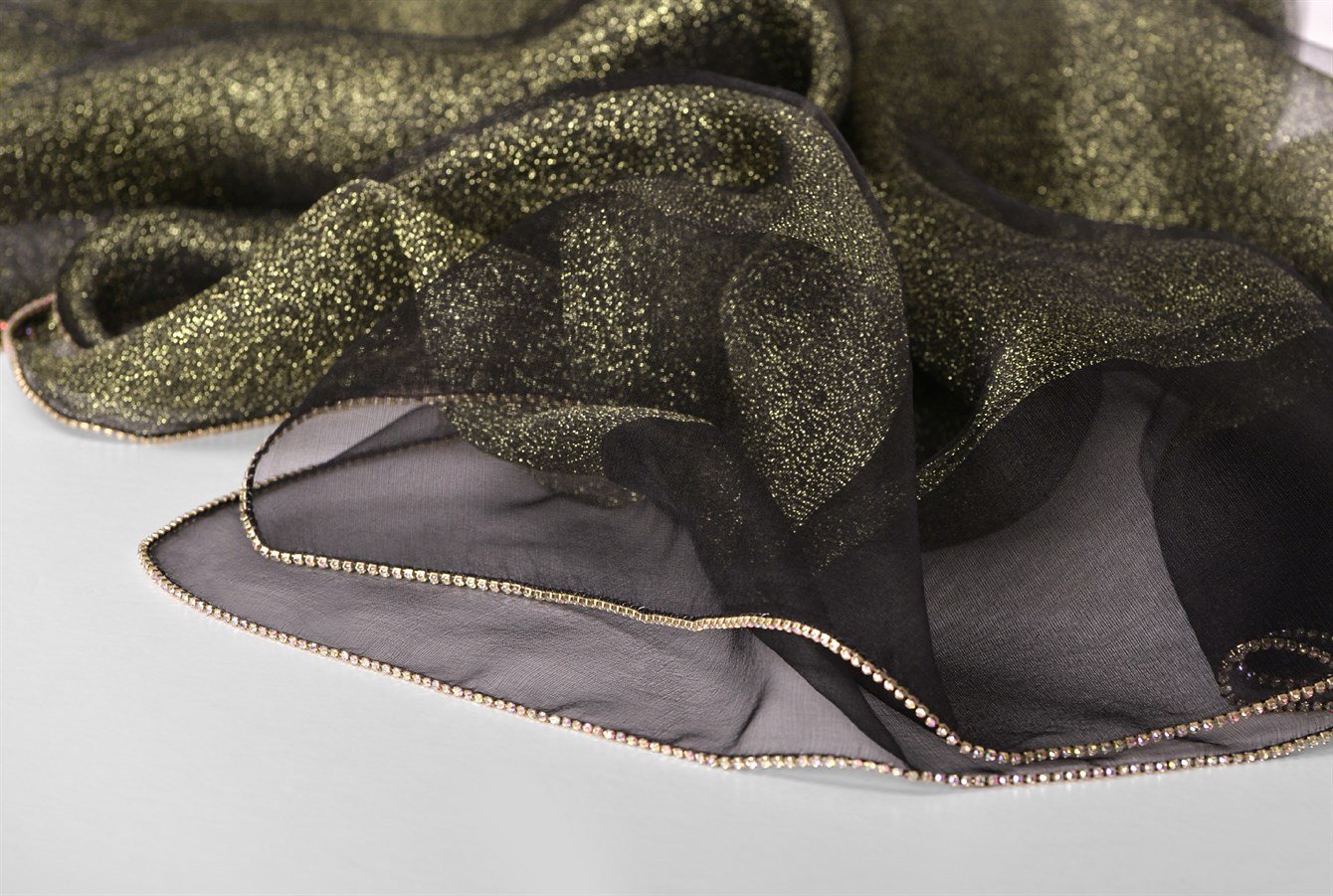 İpek Kenarı Taşlı Şal - Siyah-Gold