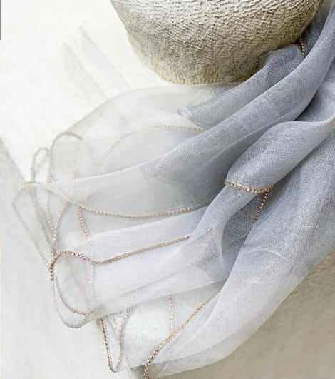 İpek Kenarı Taşlı Şal - Gümüş