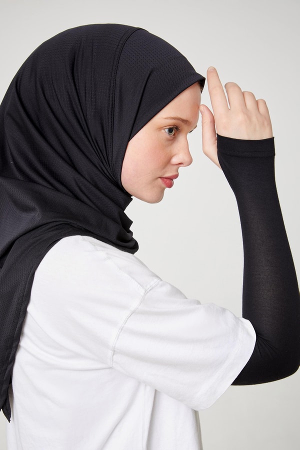 Siyah Parmak Geçirmeli Kolluk - 2